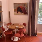 Pour 3 Personnes Pres Apartment