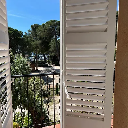 Pour 3 Personnes Pres