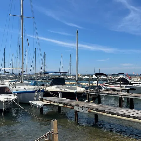 Pour 3 Personnes Près Appartement