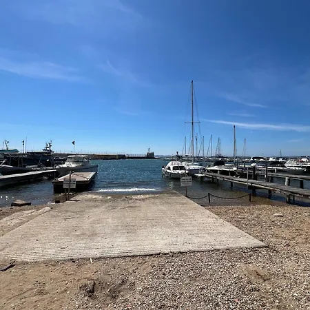 Appartement Pour 3 Personnes Près *