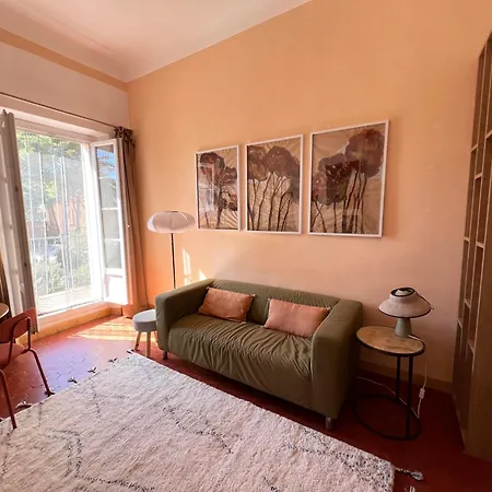 Pour 3 Personnes Près Appartement Hyères