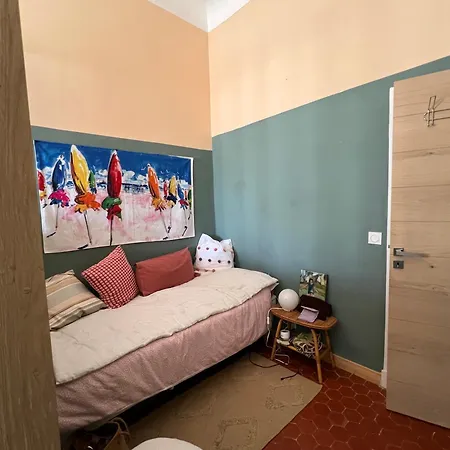 Appartement Pour 3 Personnes Près Hyères