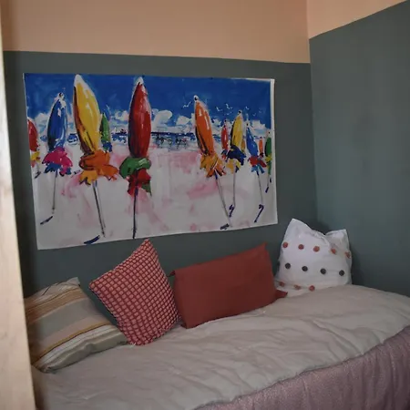 Pour 3 Personnes Près Hyères