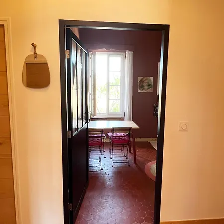 Pour 3 Personnes Près