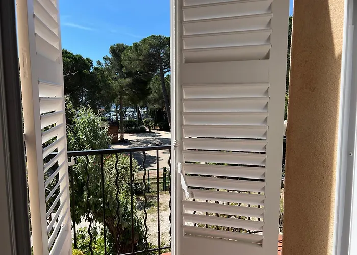 Pour 3 Personnes Pres