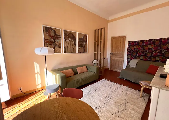 Pour 3 Personnes Pres * Hyères